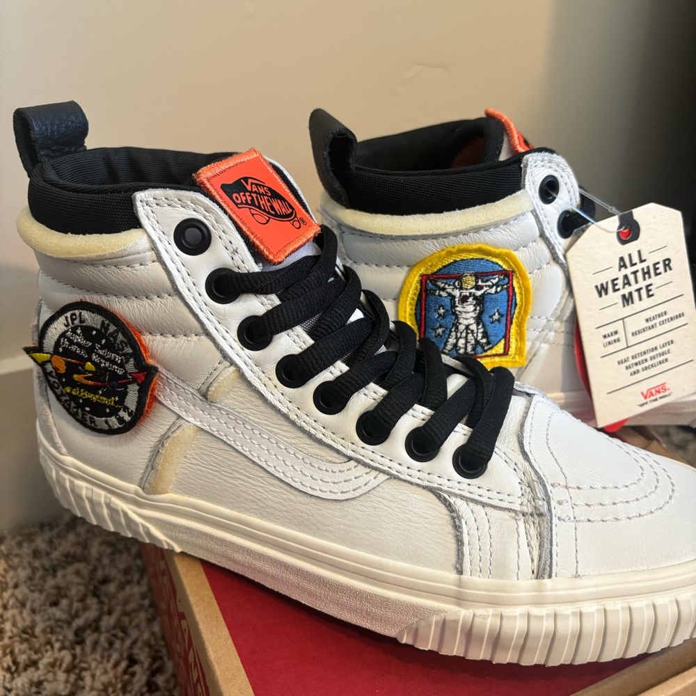 Vans x NASA SK8-Hi Space Voyager M5.5/W7.0